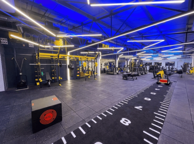 Grindų danga su dirbtine žole Trackz Essential Range 15 × 1,33 m