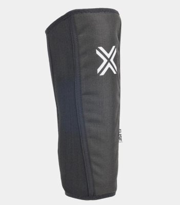 FUSE ALPHA CLASSIC vaikiška blauzdų apsauga, juoda/pilka, M/L