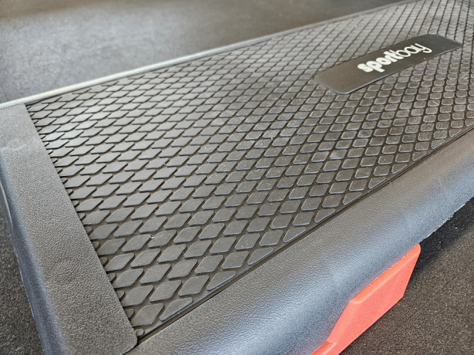 Profesionalus Sportbay® reguliuojamas aerobikos stepas (15-25 cm)