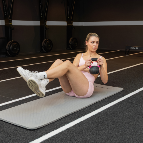 Svarstis (gira) Tunturi Platinum Cast Iron Kettlebell (4–32 kg)