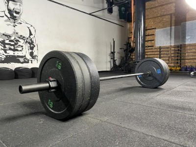 Bumper svarmenų ir štangos komplektas STRONGMAN Premium 120kg